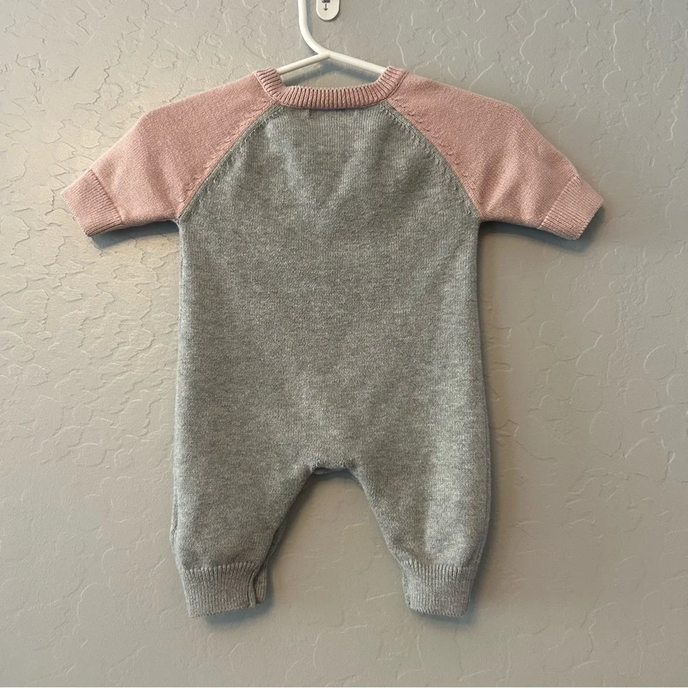 ⭐️Baby Gap gray pink and white smile sweater one piece outfit size newborn